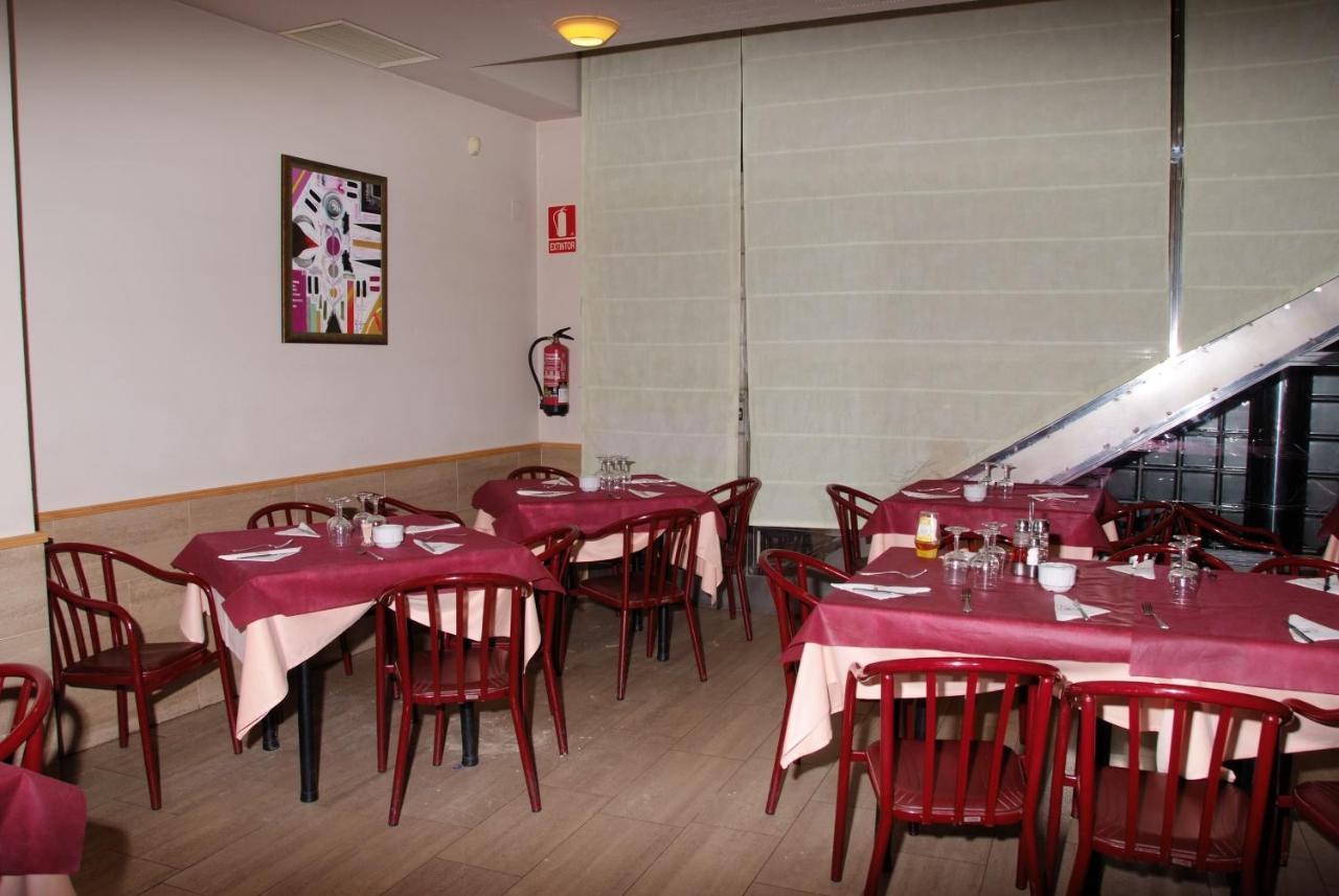 Hostal Restaurante Baraka Alagón Eksteriør bilde