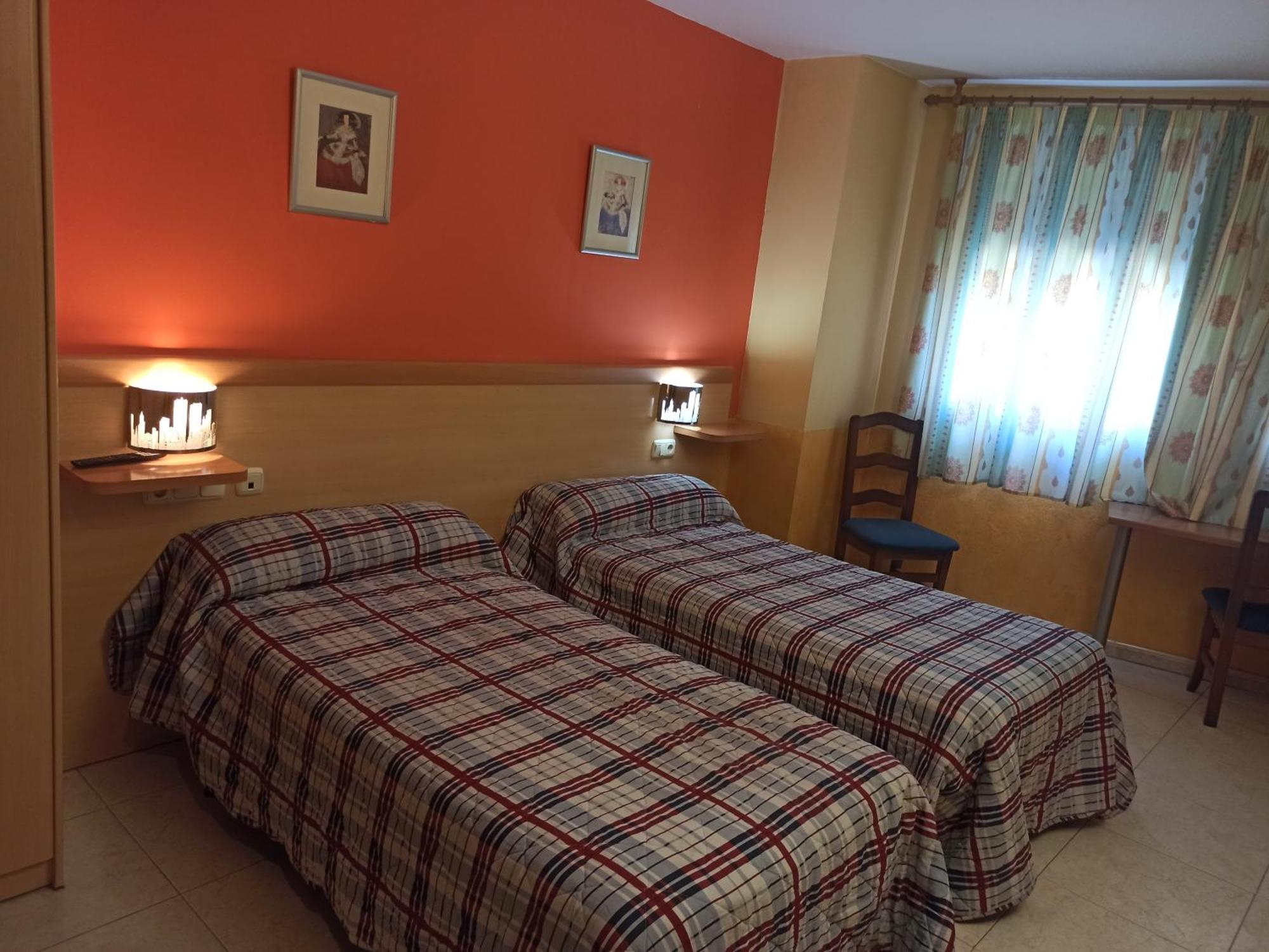Hostal Restaurante Baraka Alagón Eksteriør bilde